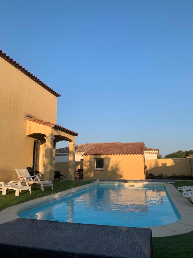 Pinet , le calme proche de la mer Extérieur photo