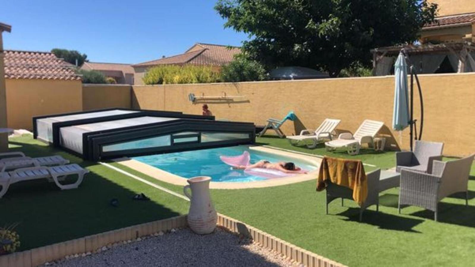 Pinet , le calme proche de la mer Extérieur photo